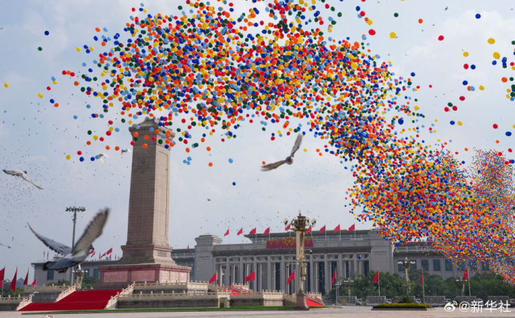 天安门上空这一幕太震撼