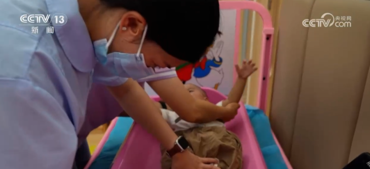 生娃基本不花钱！“医育结合”伴幼儿健康成长 多维度解读生育支持政策↓