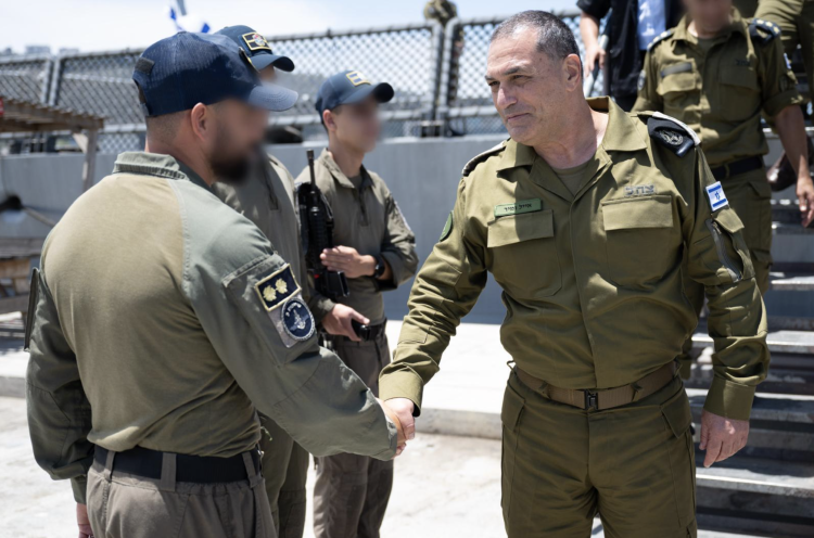 “边谈边打”僵局持续 美伊再释放和谈信号 军事摩擦仍频发