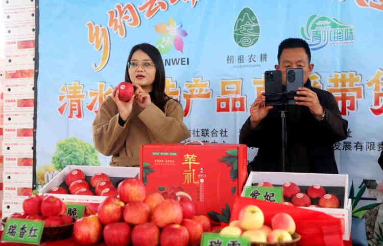 天水清水：直播架到田间头 清水农产产销旺_fororder_IMG_0513_副本