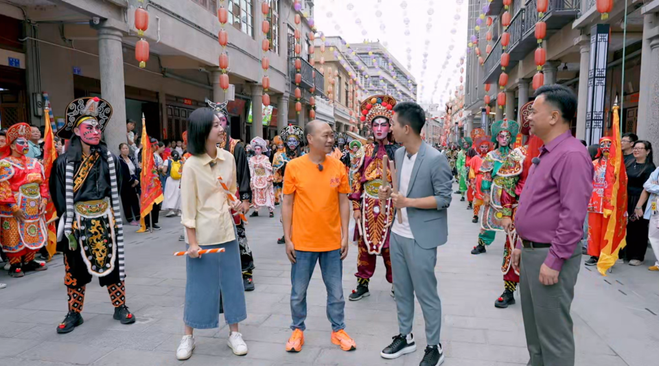 沉浸式感受“百千万工程”新成效，总台大巴探访广东城乡融合高质量发展新局面