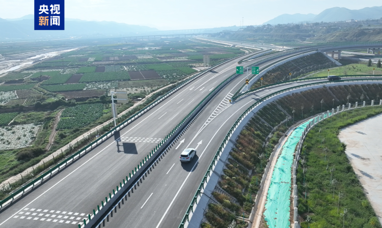 G30连霍高速兰州清忠段今天全线通车