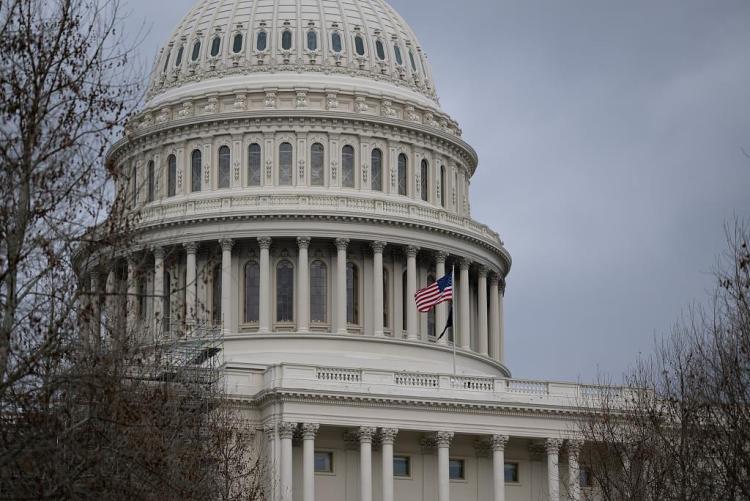 政府资金又将耗尽 美国会众议院通过三项拨款法案