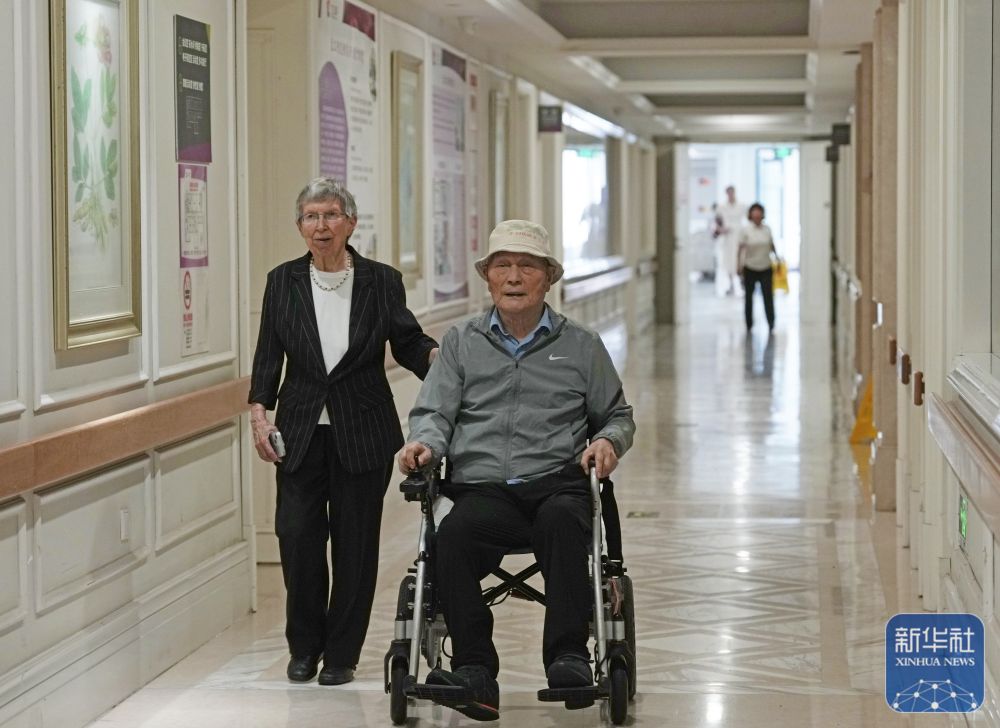 寻找照片中的TA·抗战胜利80周年｜“我永远记得80年前走出集中营的那天”