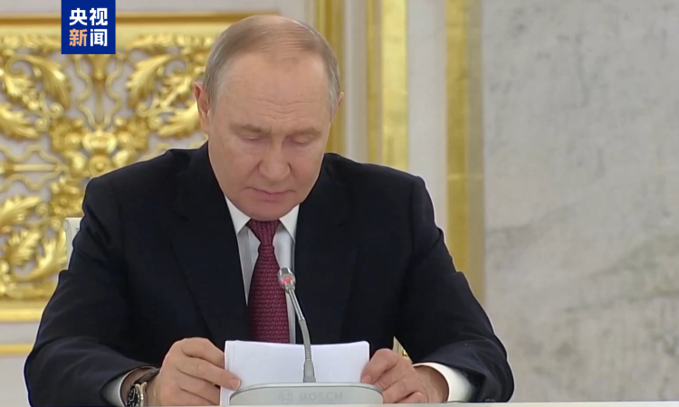 视频丨美又一驱逐舰抵达 伊朗将举行实弹演习 中东多国呼吁“降温”