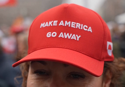 视频 | 丹麦版的MAGA红帽子 含义和美国版有何不同？_fororder_2