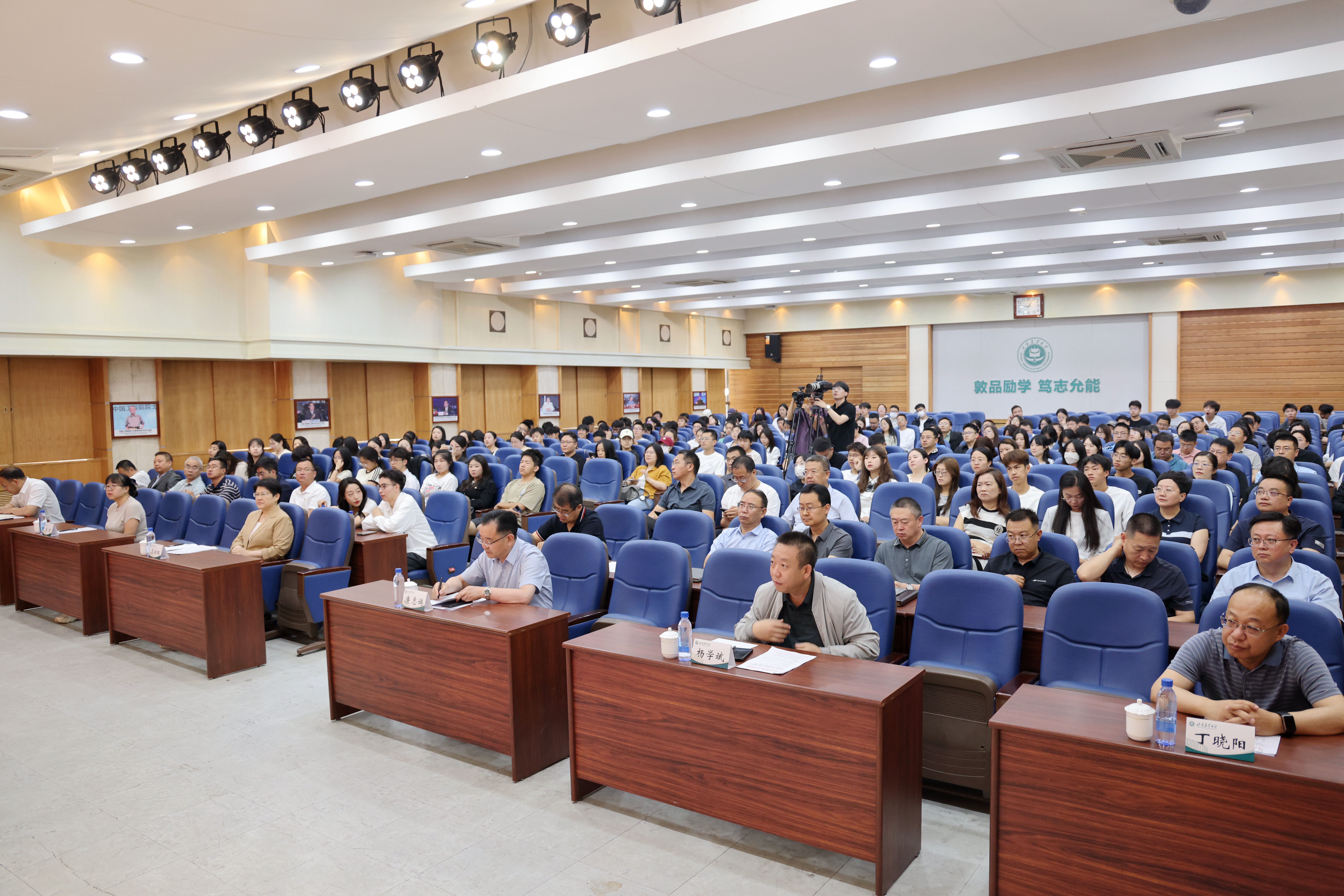 甘肃农业大学组织师生共话新思想 让党的创新理论“声”入人心_fororder_3V8A6134.JPG