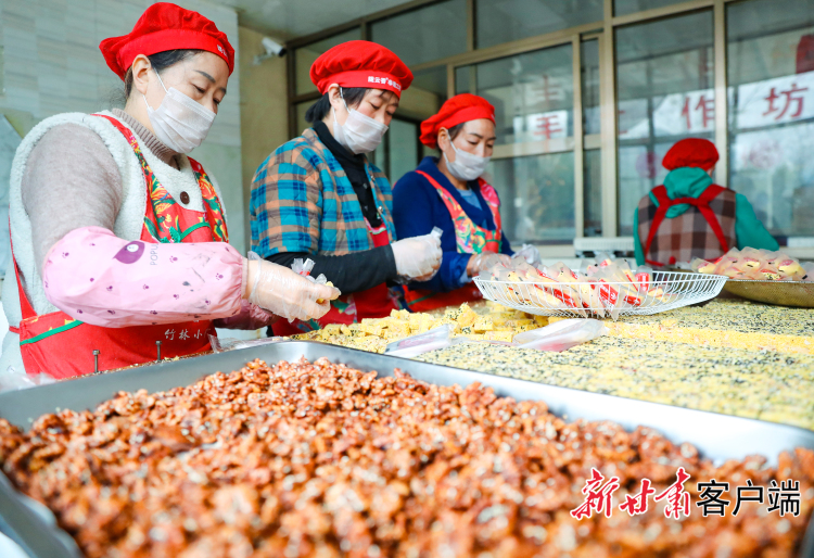 【甘快看·回望“十四五” 村庄里的中国】“慢城”不慢 她把乡愁做成了家乡名片