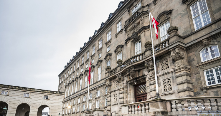 丹麦多地民众抗议美方威胁“接管”格陵兰岛