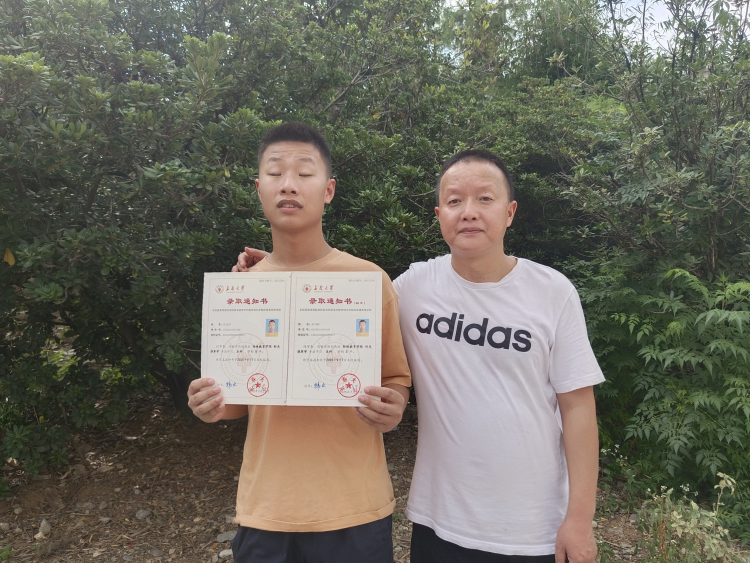 湖南城步盲人少年张功润圆梦高校_fororder_2