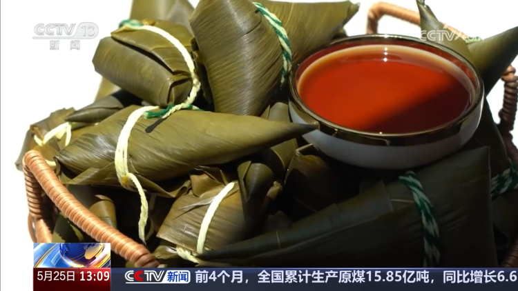 赛龙舟、包粽子、品民俗……临近端午 各地节日氛围愈发浓厚