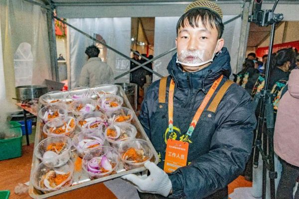 2025敦煌半程马拉松圆满落幕