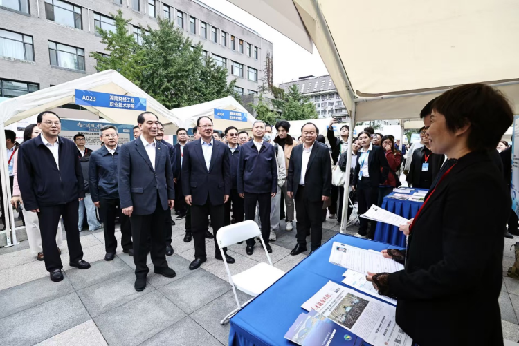 心意、诚意、情意 湖南进京揽才的三重深意_fororder_图片12
