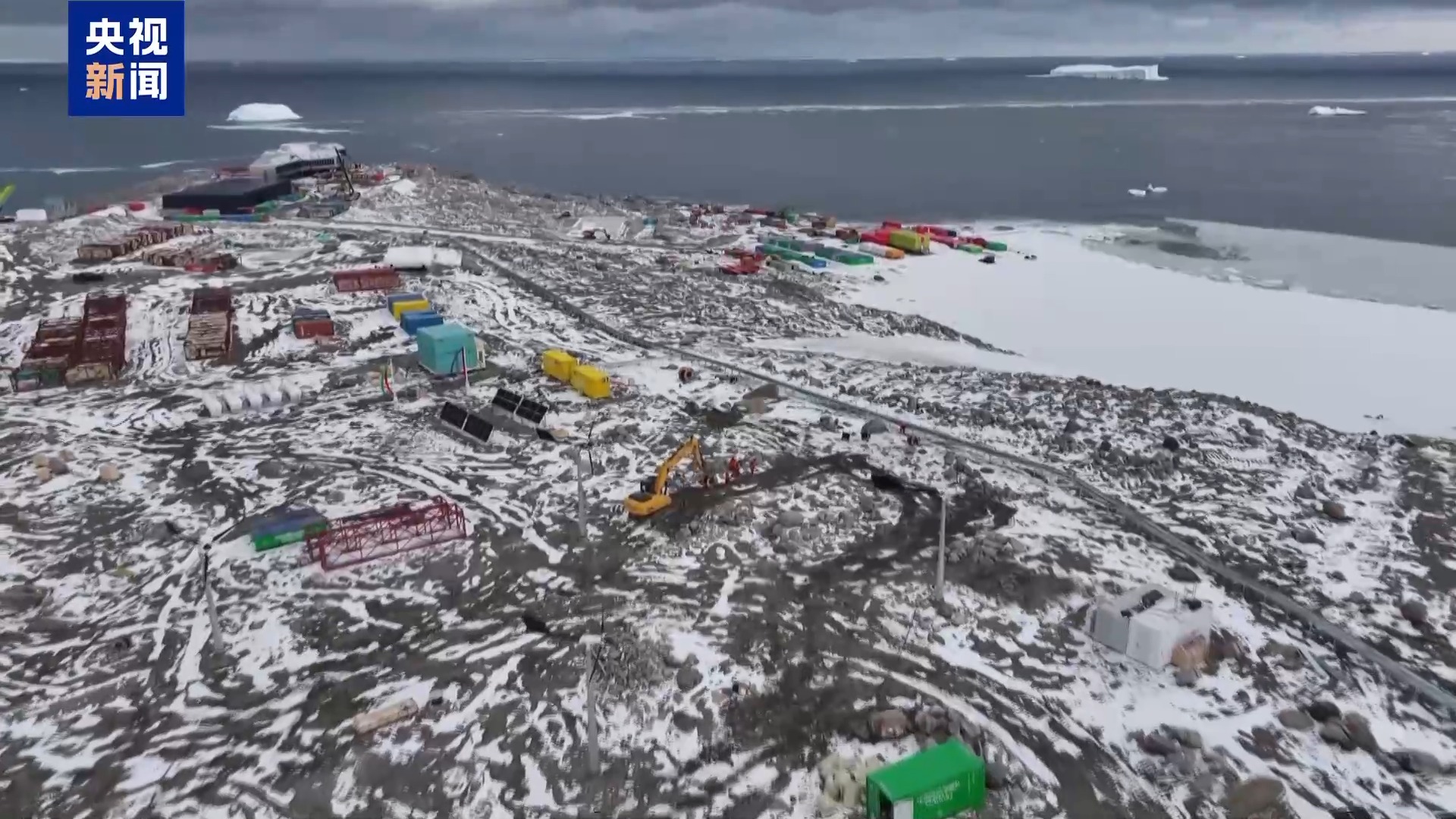 新能源发电区、室外管网“上岗” 秦岭站有了新模样