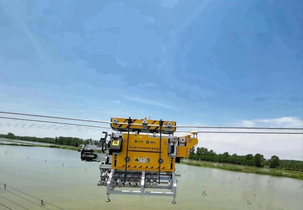 Domestically Produced Robot Achieves Unmanned High-Altitude Power Operations_fororder_图片4