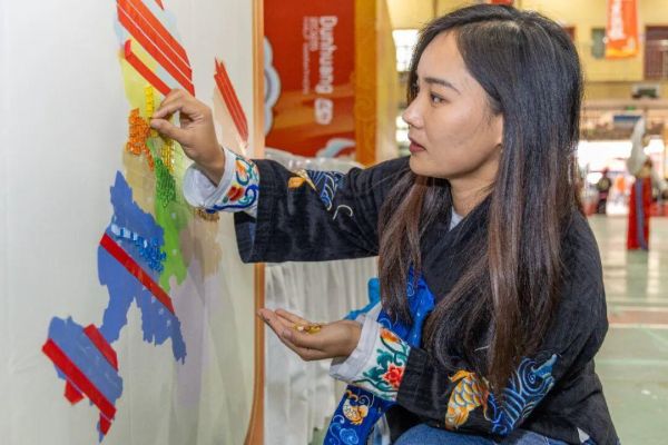 2025敦煌半程马拉松圆满落幕