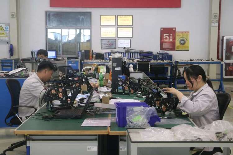 活力中国调研行｜通航飞机产业线上的年轻人