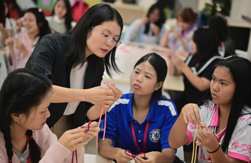 2025 "Study in Chongqing, Discover China" Study Tour Program Concludes at Chongqing Vocational Institute of Engineering_fororder_图片4