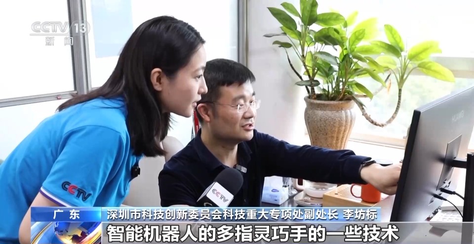 奋斗在春天里丨中国机器人凭啥“圈粉”海外？“金点子”揭秘