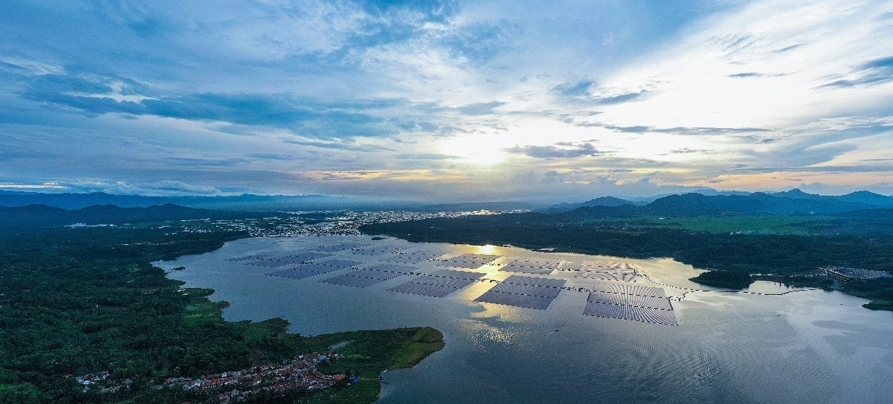 漂浮光伏加速“追光” 中国电建以“新”提“质”助力印尼迈向绿色未来_fororder_1