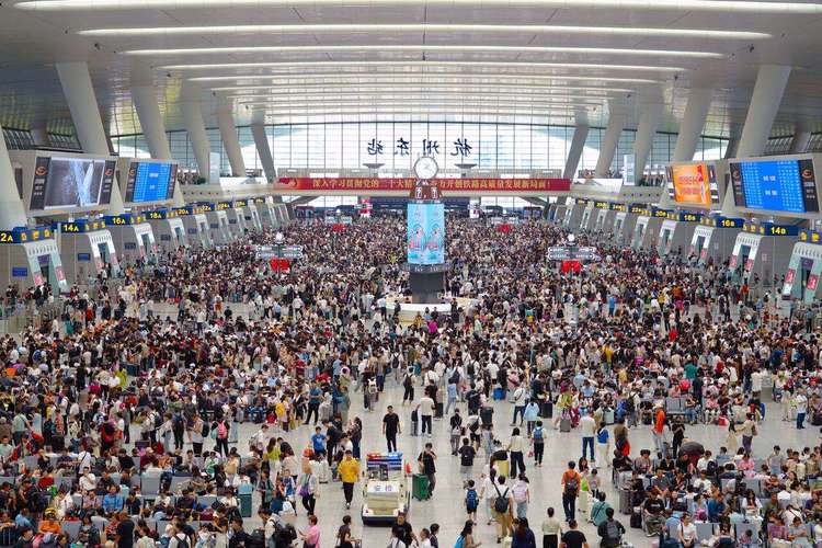 预计380万人次 国庆长假首日长三角铁路迎客流高峰