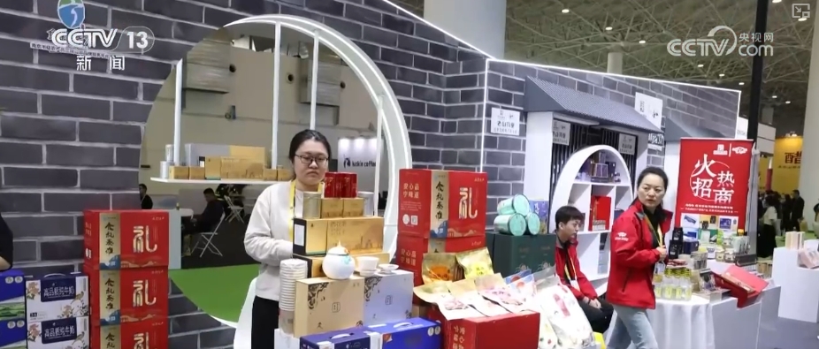 拓销路、得货源，产品亮相即火爆！更多外贸优品走进千家万户