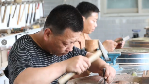 Nanpi, Hebei: Intangible Cultural Heritage Copper Chasing, a Century-Old Craft Inherited_fororder_73119094c71da78bb16a643a4cfe24bd