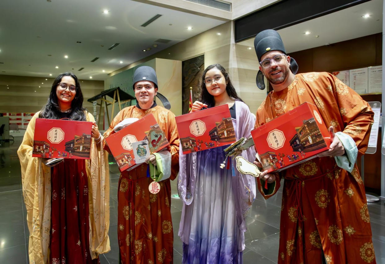 International Youth in Wuqing: Journey Through Past and Present to Explore Culture and Treasures_fororder_图片15