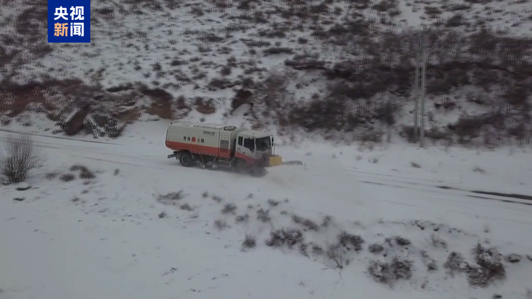 受降雪影响 青海部分路段交通管制