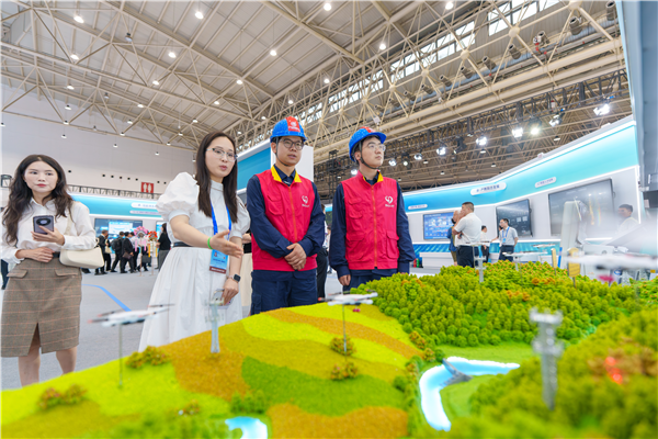 State Grid Wuhan Ensures Uninterrupted Power Supply for 2025 World Digital Education Conference_fororder_图片3