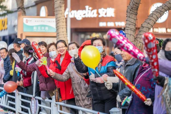 2025敦煌半程马拉松圆满落幕