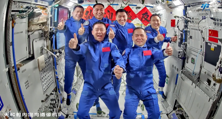 逐梦“天宫”，步履不停！中国载人航天2025精彩回眸