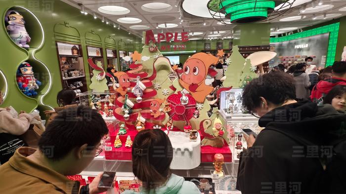 情绪消费撑起万亿蓝海