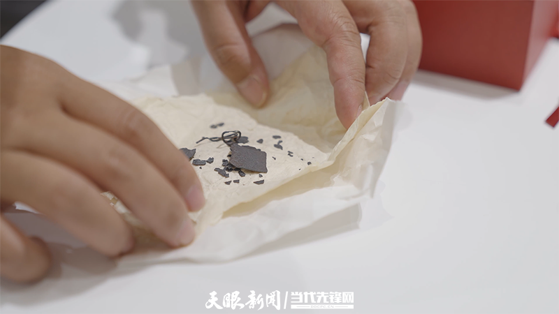 “90后”对话“90后”①|“红飘带”里忆英雄:残留在身体里的无声勋章