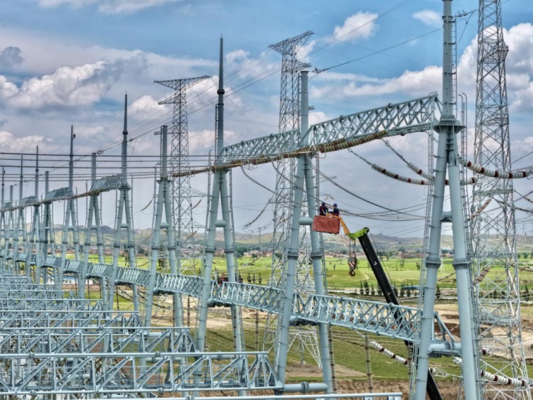Gansu's Outbound Electricity Transmission Increases by 34.6% in H1 2025_fororder_图片5
