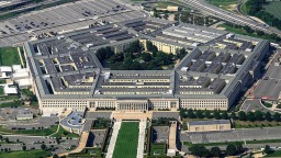 “期限”将至 五角大楼被曝欲打击伊朗军民两用能源设施_fororder_20260324093339906