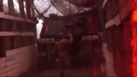 视频丨俄称击落乌无人机 乌称打击俄军火库