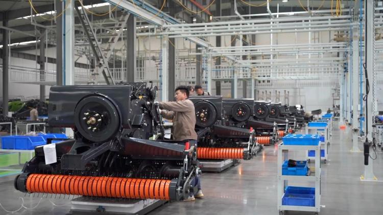 新华视点｜科技赋能 创新引领——产业升级一线观察