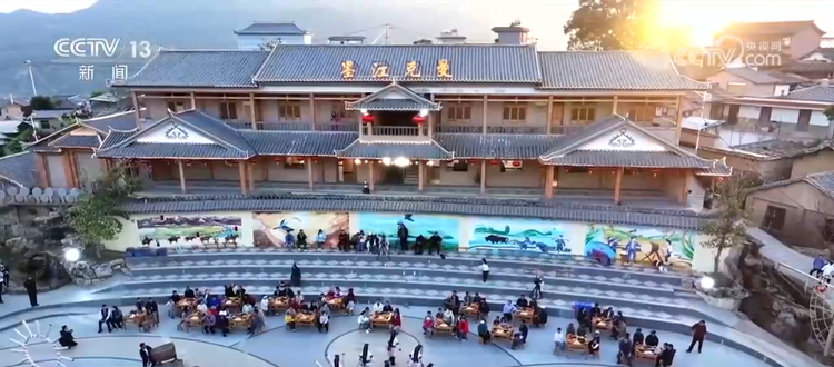 自导自演迎新春 歌唱当代好生活!火热“村晚”点亮春节“仪式感”