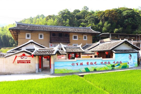 【理响中国·一线探新】福建龙岩：文明新风润乡土