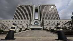 韩国前法务部长官朴性载一审被判处有期徒刑25年