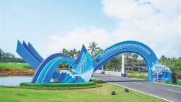 高标准建设海南自由贸易港主题展暨琼海城市展吸引国外嘉宾打卡