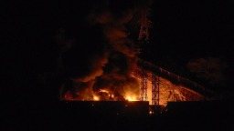 哥伦比亚宣布关闭与委内瑞拉陆路边境