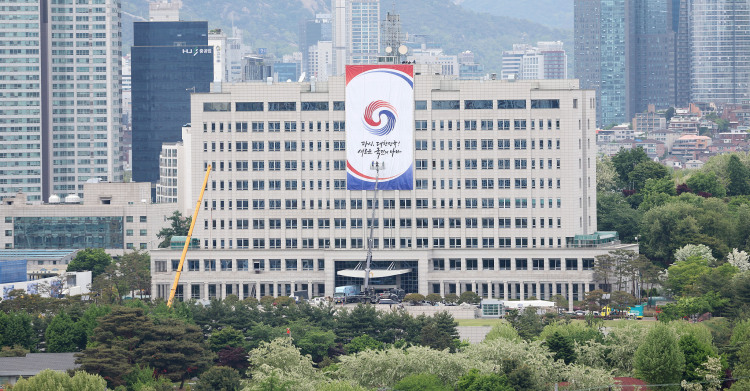 对峙10小时 韩警方搜查总统府及官邸再次宣告失败