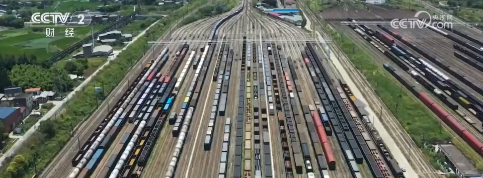 跨境货运能力持续提升 中老铁路助力区域经济一体化“加速跑”