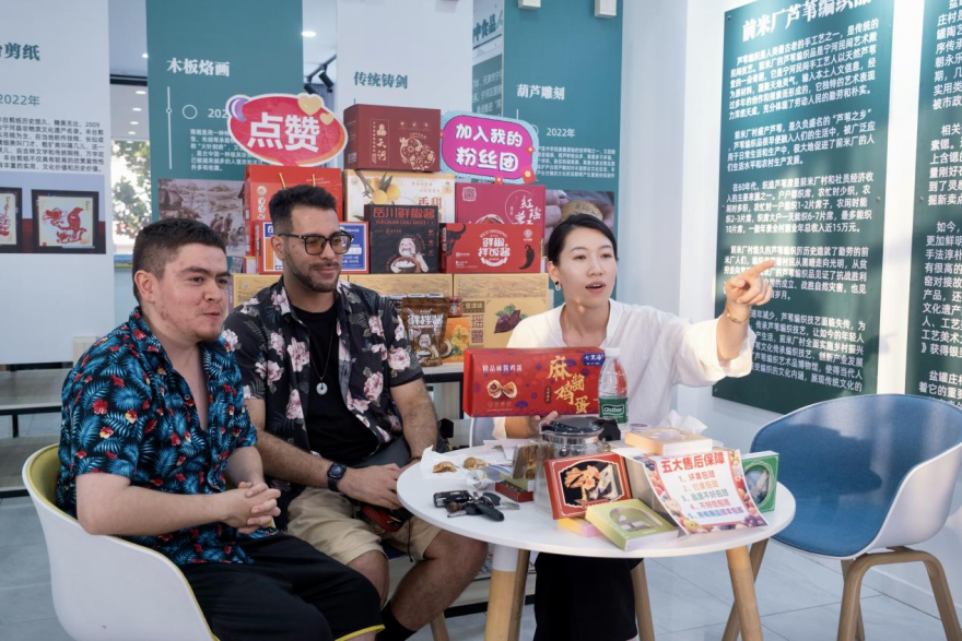 International Youth Sports Study Camp Ecological Ninghe: Livestreaming Local Produce with Great Success_fororder_图片13