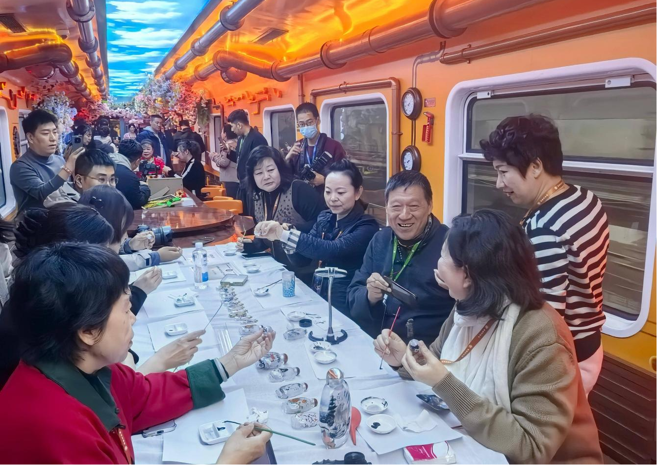 “奇幻时光”主题沉浸式旅游专列“津旅时光号”在津开通_fororder_图片1