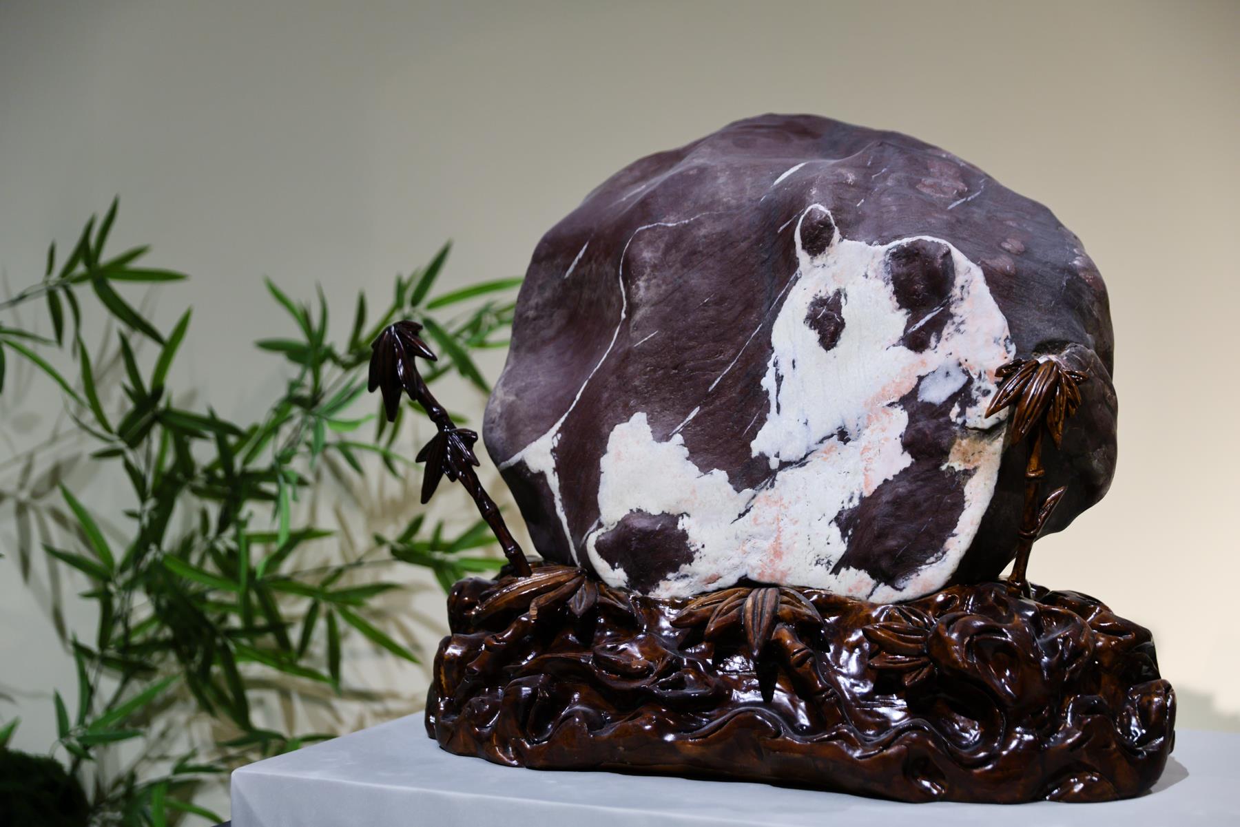 石韵天成 国博推出中国观赏石艺术展_fororder_WechatIMG6e1562e82d3eeccbc5975170126cd4e3