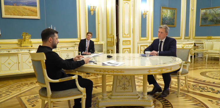 乌克兰总统会见美国陆军部长 讨论和平方案