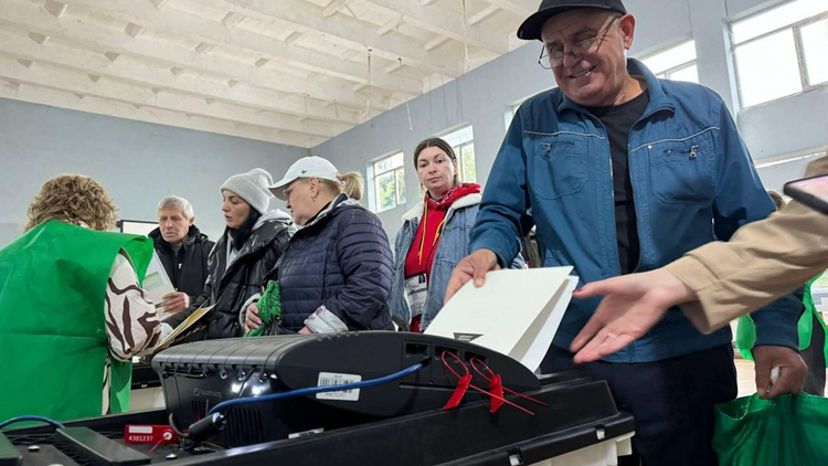 格鲁吉亚执政党赢得议会选举